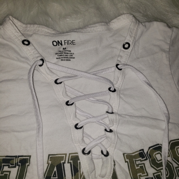 "Flawless" T-shirt - Picture 3 of 5